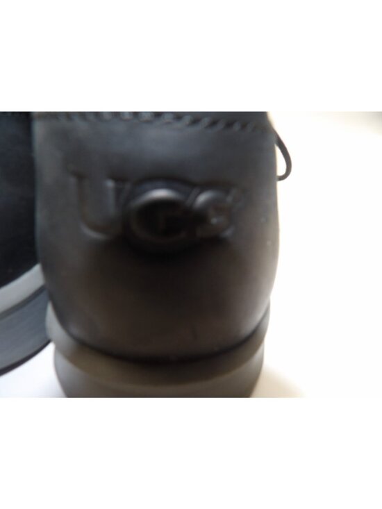 Black UGG Hulman Perf Chukka with a treadlite outsole size 12